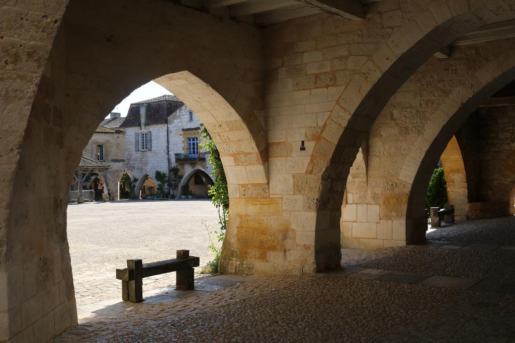 Le Camp De Ferie Villa Monpazier Buitenkant foto