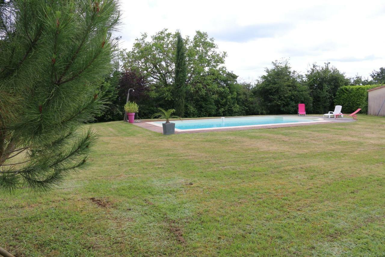 Le Camp De Ferie Villa Monpazier Buitenkant foto